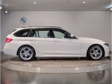 ☆BMWの前後重量配分50:50はエンジン自体をフロントタイヤよりも後ろにずらし、通常はエンジンルーム内に搭載される重量物であるバッテリーをトランクに移動させるなどして実現されています☆