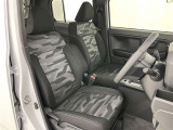 高いホールド性で運転姿勢が安定します。長距離ドライブでも疲れにくいのが魅力です。快適なドライビングライフをお送りください♪