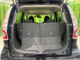 普段のお買い物や通勤、送迎等に十分な荷室スペースを確保しております。セカンドシートを倒すと、大きな荷物の積載も可能です♪