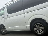 自社認証工場を完備しておりますので、納車前の車検・整備や、アフターメンテナスもばっちりですので、安心して当社にお任せ下さい。また、当社にて車輌ご成約のお客様はオイル交換永久無料のサービス付きです!