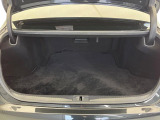 積み下ろしのしやすいデッキにはたっぷりと荷物を積み込んでいただけます。遊びから仕事まで、様々なシーンで頼れます♪