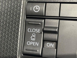【パワースライドドア】スマートキーや運転席のスイッチでスライドドアの開閉が可能♪電動だから力を入れてドアを開ける必要が無く、小さいお子様でも、重い荷物を持っている時もラクに開け閉めできます♪