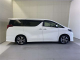 一目でわかる品質表示。厳しいチェックをクリアした高品質車両を揃えています。