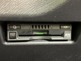 視認性の高いメーター類で、運転に必要な情報を的確に把握。運転に集中できる環境をサポートします。シンプルで分かりやすいデザインです。