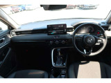 窓が大きく見通しが良いので疲れにくく運転しやすいですよ♪