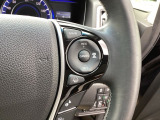Hondaセンシングの機能のひとつ、アダプティブクルーズコントロール付!アクセルから足を離しても設定したスピードと前車との車間を保ち走行してくれます!車線維持もアシスト☆高速道路で疲労軽減ですね☆