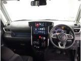 オシャレなインテリアで運転する気分も盛り上がりますよね^^