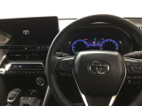 とっても見やすいメーターです。夜間時はラグジュアリーな気分にさせてくれる照明が魅力ですので、夜のドライブも楽しみになりますよ♪