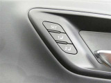 運転席のシートポジションを記憶・再現できるメモリー機能を搭載しています。