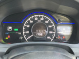 視認性の高いメーター類は、運転に必要な情報を一目で確認できます。燃料残量や水温、走行距離などを確認し、安全運転をサポートします。