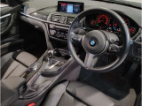 ☆センターパネルを運転席側に僅かに傾けたBMW独特のインパネ☆【駆け抜ける歓び】はここからもスタートしております☆