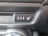 運転席シートにはシートヒーター機能が備え付けられております♪