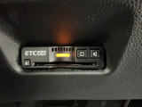 いまや快適なカーライフに欠かせないETCが付いています。