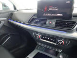 さりげなく心躍るライトアップを配備。夜の運転もなんだか楽しくなりそうです。