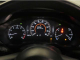 見やすいスピードメーター!運転に集中できます♪