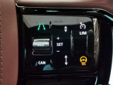 【アダプティブクルーズコントロール】全車速対応のACCやブラインドスポット、レーンキープアシスト機能などを搭載します。ステアリングホイールヒーターも搭載されているタイプになります。