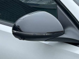 3人分のシートポジションを記憶させる事が可能で、スイッチ一つでベストポジションを呼び出せます。シートポジションを毎回設定する煩わしさがなくなり大変便利な装備です。