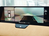 360&deg;ビューモニターを搭載しています。パーキングセンサーと合せてお使いいただくことで、安全、安心にお車の取り回しを行っていただけます。