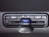 ■【ETC車載器】が装備されています。セットアップをしてお渡しとなり、ETCカードを差し込むだけで高速道路の利用が可能です。