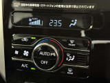 オートエアコンで快適な室内です。