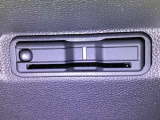 高速道路のご利用時にとても便利なETC車載器付。利用には車両情報を登録する「セットアップ」が別途必要です。