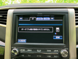 お気に入りの音楽やラジオで、ドライブの時間をさらに楽しめます。高音質で快適なサウンドをお届けします。