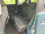 乗車時のストレスを軽減する広々としたスペースです。快適な移動をサポートする機能も充実しています。