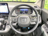 【純正革巻きステアリング】上質な革を使用することで、手にしっかり馴染みとても運転しやすいハンドルです♪
