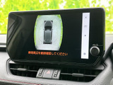 バック時の安全性を高めるカメラ付き。狭い場所でも、周囲の状況を把握しやすく、スムーズな駐車をサポートします。運転に自信が持てます。