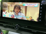 停車中にTVの視聴が可能です。長距離移動や休憩中に、エンターテイメントを楽しめる便利な機能です。