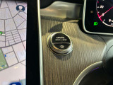 バックカメラにより駐車時の後方確認も楽にできます。