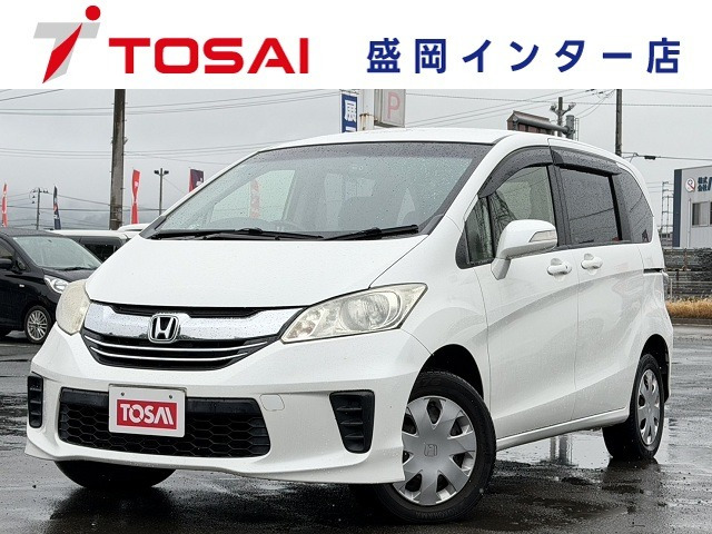 フリード 1.5 G プレミアムエディション 4WD