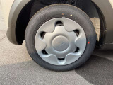 ☆お車についた傷やヘコミ、事故の修理もハヤシにお任せください。自社鈑金工場で修理ができますの安心です☆