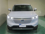 明度の高いLEDヘッドライトで、夜間の運転も安心です。