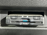 【ETC】有料道路を利用する際に料金所で停止することなく通過できる、ETC車載器(ノンストップ自動料金収受システム機器)が装備されています。セットアップを行うことで利用可能になります。