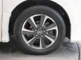 R8年式夏タイヤ205/60R16ダンロップ製です。