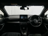 見通しのよいすっきりとした視界で、誰でも運転しやすいです。運転のしやすさは疲れにくさにも繋がりますよ♪