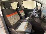 ◆LIBERALAは、輸入車選びの新たなスタイルを提案するインポート・セレクト・ブランドです。オーナー様となる方がクルマから直接感じる感性を第一にした、最良の一台との出会いをコーディネートいたします。