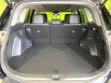 普段のお買い物や通勤、送迎等に十分な荷室スペースを確保しております。セカンドシートを倒すと、大きな荷物の積載も可能です♪