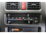 簡単操作のエアコンで、室内快適です!
