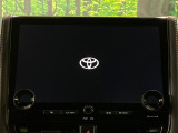 【ナビ機能付14型ディスプレイオーディオ】ナビ機能搭載の他、お持ちのスマートフォンと連携して、ナビやbluetoothでの音楽再生が可能です♪デザインはもちろん操作性も良好!