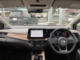 「NISSAN 認定中古車」です。ワイド保証1年付(期間中走行距離無制限)全国の日産サービス工場で保証が受けられます。ご購入後も1ヶ月または1,000km点検が無料で受けられます♪