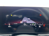 ●バーチャルコックピット『メーターパネル内に高解像度の液晶ディスプレイを配置。ドライバーは視線の移動を少なくすることができます。