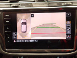 アラウンドビュー用カメラ、前後左右のカメラで真上から見た様な映像を映し出します。
