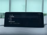 【Bluetooth】ナビゲーションと携帯電話/スマートフォンをBluetooth接続することができます。接続するとハンズフリーで使用することができるので、とても便利です。