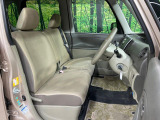 運転席シート廻りは使用感も少なく、良好な状態となっています。丁寧に使われていたことがよくわかりますね。