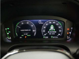 視認性に優れた10.2インチデジタルグラフィックメーター搭載