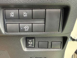 両側が電動スライドドアで、左右どちらからでも乗り降りOK。更に運転席のスイッチ、インテリキーのボタンでも開閉自在。挟み込み防止機能も安心です!