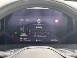 液晶付きの確認しやすいメーターです。各種設定もこのモニターとステアリングスイッチでできます。