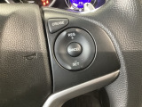 【クルーズコントロール】アクセルペダルを踏まずに一定の車速で走行できますので、高速道路など加減速の少ない道で便利です♪長距離ドライブの疲れを軽減してくれる、嬉しい装備ですよね♪
